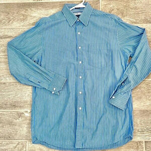 Tommy Hilfiger Men’s Button-Down Dress Shirt in Blue/White (15 1/2 34-35)